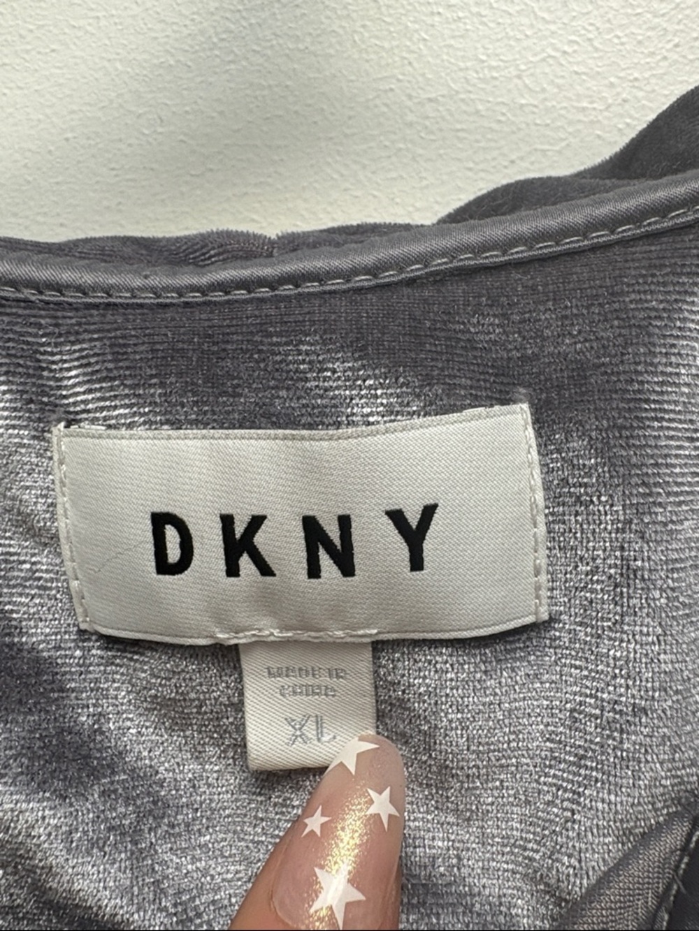 DKNY Zip Up Sweatshirt Hooded Velour Lightweight Jacket Size XL - Picture 5 of 7